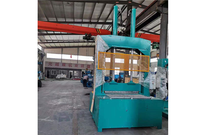 2 double cylinder rubber cutting machine (2).jpg